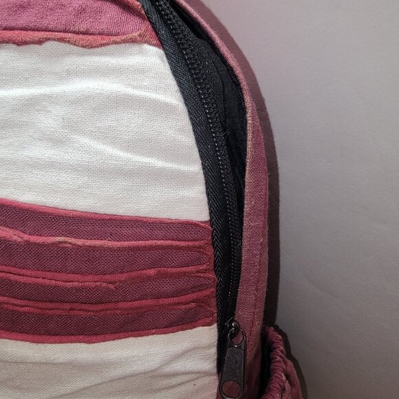 Patriotic, USA Flag Distressed/Vintage-Look Backpack - Picture 4 of 7